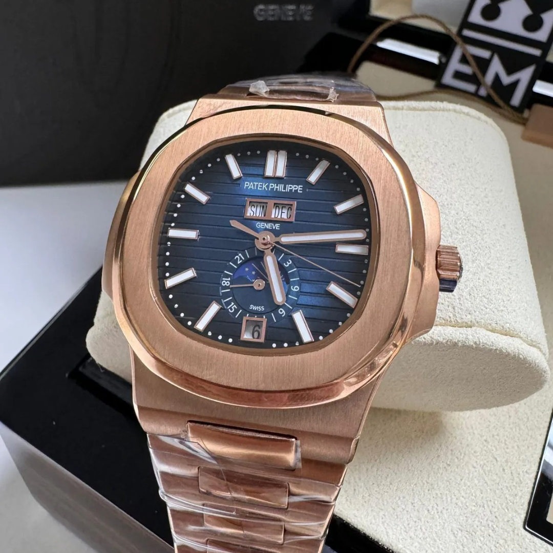 Patek Philippe Nautilus Rose Gold – Automatic with Full Calendar