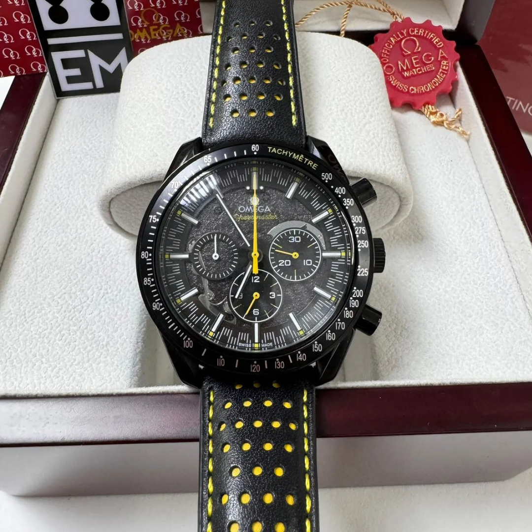 Omega Speedmaster Racing Co-Axial Chronograph Black/Yellow – 44 mm Perforated Leather Strap