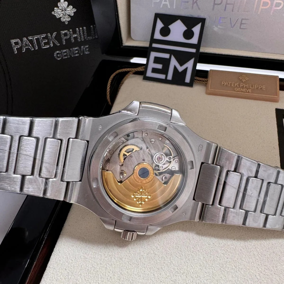 Patek Philippe Nautilus Blue Automatic 40 mm
